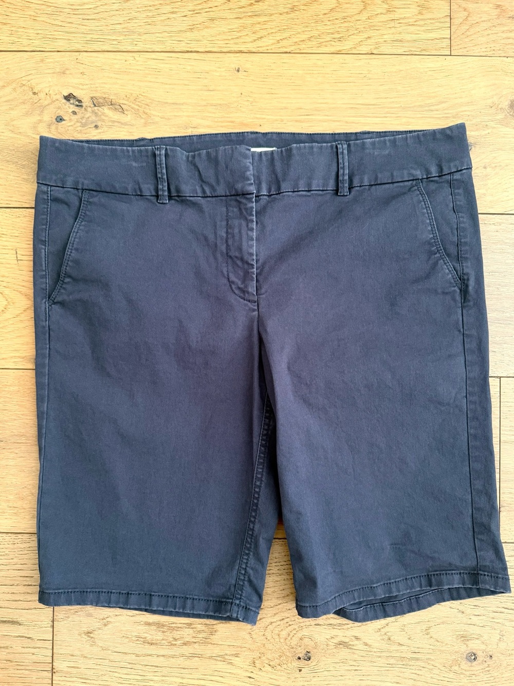 GAP 14P 12 NAVY BLUE BERMUDA SHORTS